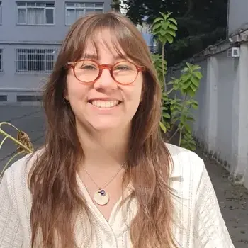 Retrato de Maria Fernanda sorrindo